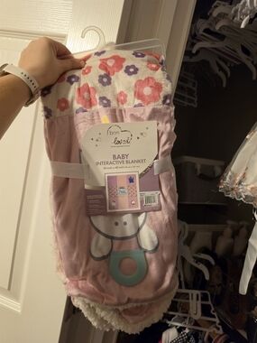 bébé Pink Floral Interactive Baby Blanket